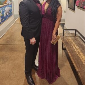 LULU'S especially stunning sparkly Magenta pleated dress